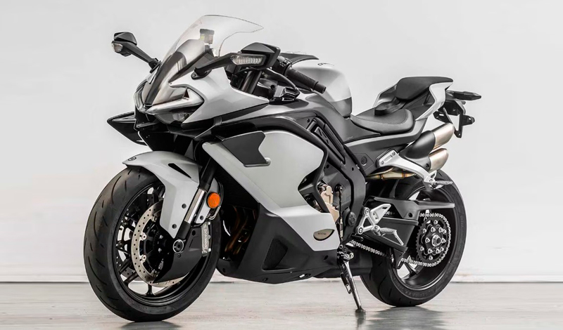 CFMoto innova con una moto equipada con cinturón de seguridad