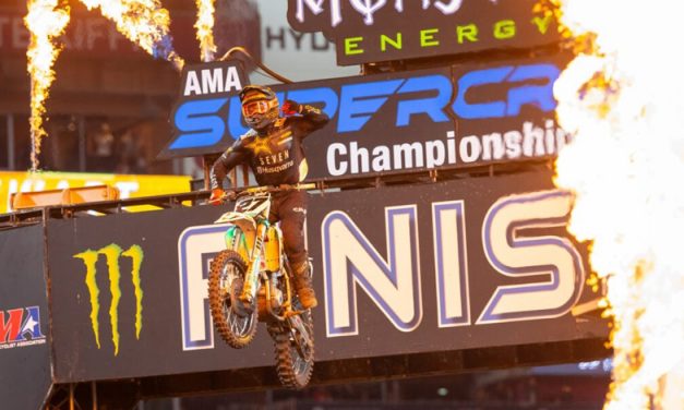 Malcolm Stewart se corona ganador en el Supercross de Tampa con Husqvarna