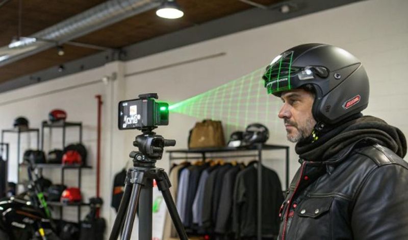 Conoce el escáner 3D para cascos de moto, con ajuste personalizado