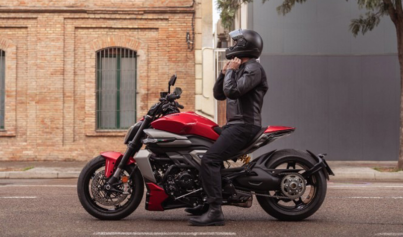 Ducati XDiavel V4 2025, la motocicleta que redefine los límites con un desempeño extremo