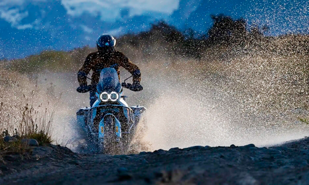 Conoce la fabulosa gama impermeable Dainese 2025