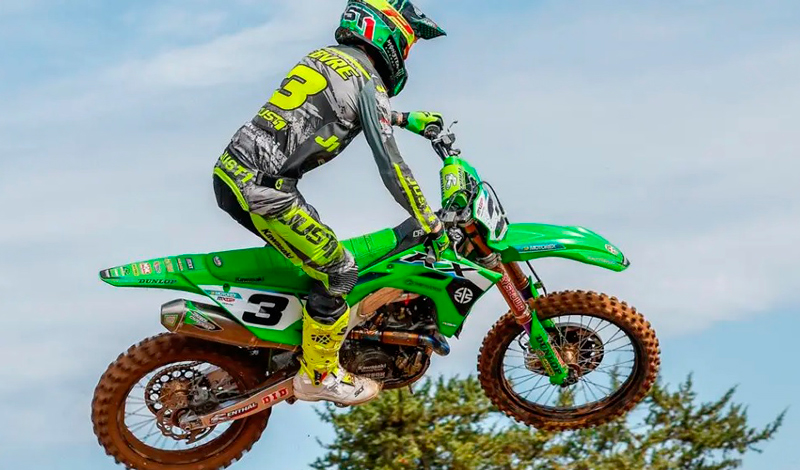 Romain Febvre logra su primera victoria del año en el MXGP de Cerdeña