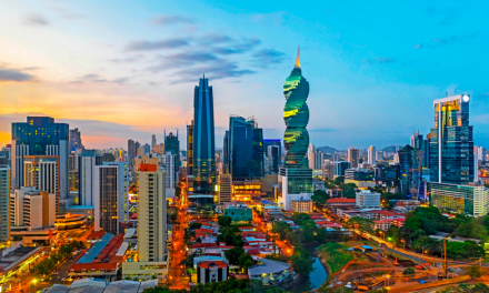 Explora las vibrantes rutas ocultas de Panamá