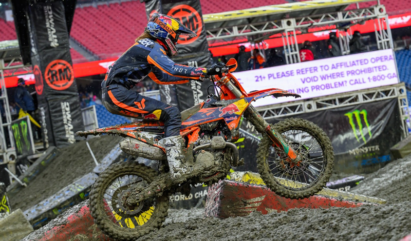 AMA Supercross 2025 – Foxborough: Un duelo de titanes rumbo al título