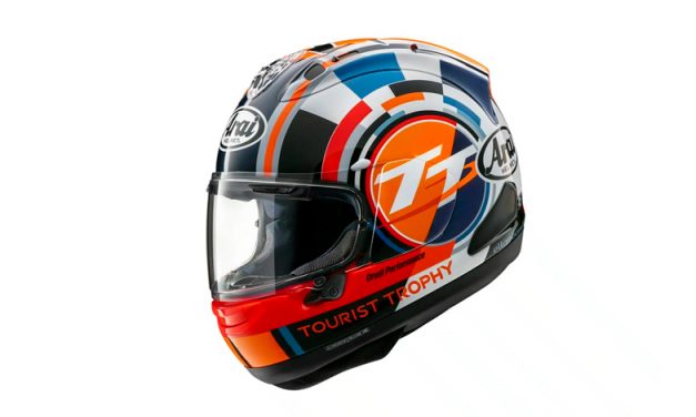 Conoce el casco conmemorativo del TT 2025 de Arai
