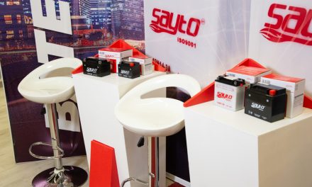 Sayto destaca en Expo Moto GDL con productos innovadores y un gran stand