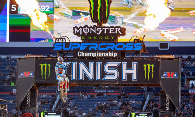 Chase Sexton, del equipo Red Bull KTM Factory Racing, consiguió su sexta victoria en el Campeonato Monster Energy AMA Supercross 2025