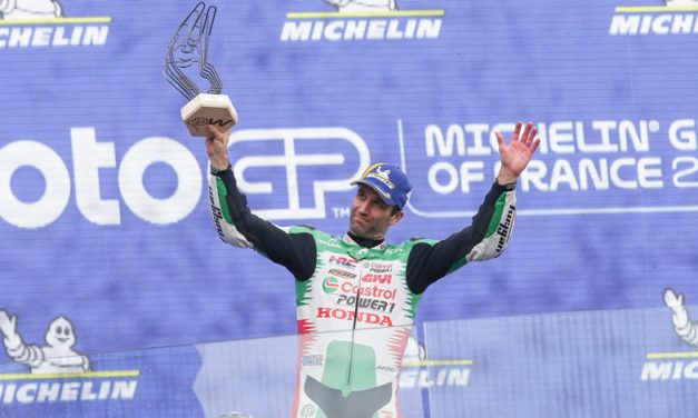 Johann Zarco gana el Gran Premio de Francia de MotoGP, logrando la primera victoria de un francés en Francia desde 1954