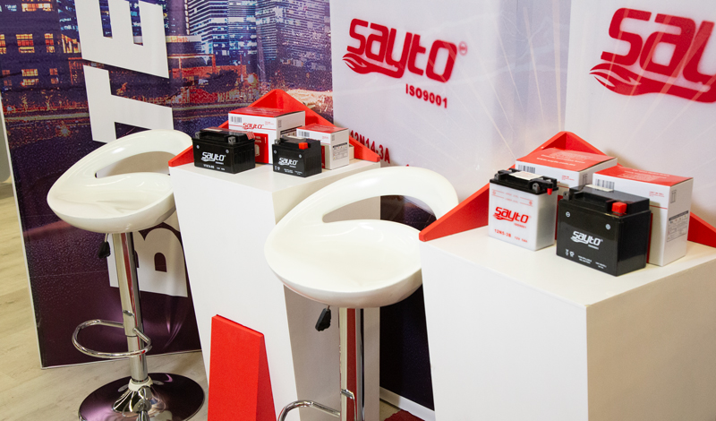 Sayto destaca en Expo Moto GDL con productos innovadores y un gran stand