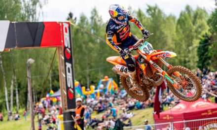 Herlings y Coenen brillan en el circuito de Kegums, en el MXGP de Letonia