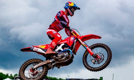 Jett Lawrence se apodera de las dos mangas en High Point para su cuarta victoria consecutiva en el Campeonato Pro Motocross