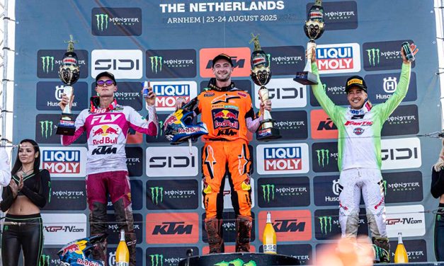 Jeffrey Herlings domina en casa y se corona en el MXGP de Holanda