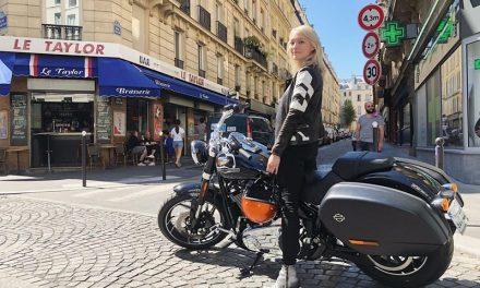 Pom Klementieff acelera sobre dos ruedas