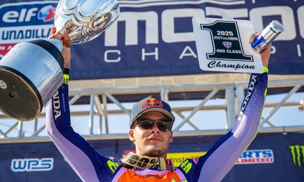 Jett Lawrence del equipo Honda HRC ganador del AMA Supercross 2025