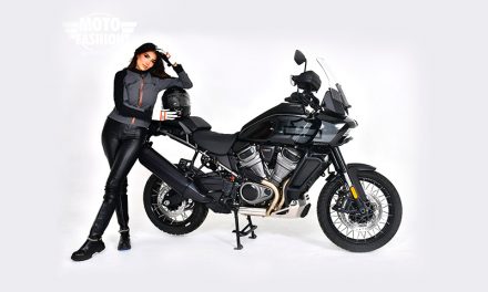 Catherin Peña: Estilo y fuerza sobre la Harley-Davidson Pan America 1250