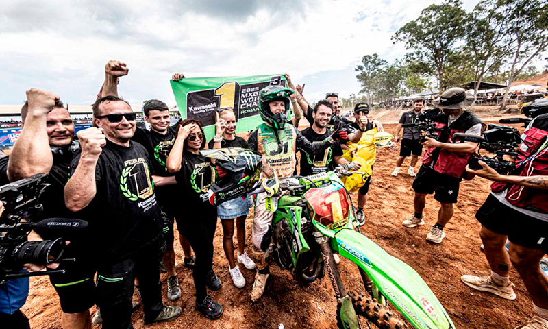 Romain Febvre y Simon Längenfelder: Campeones del mundo del MXGP 2025 en una final épica