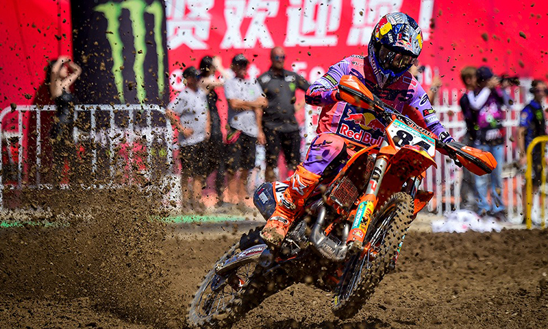 Herlings y Sacha Coenen triunfan en China, victoria de Red Bull KTM en el Oriental Beauty Valley