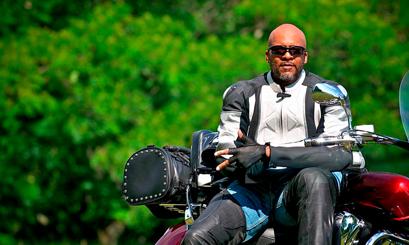 Aventura sobre dos ruedas por Costa de Marfil