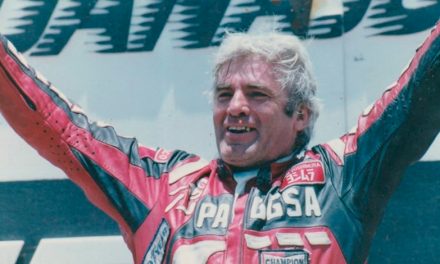 Reconocimiento en Expo Moto CDMX 2025 para Rodolfo “Cachapún” de la Peña Flores