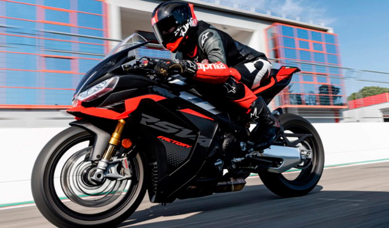 La Aprilia RSV4 Factory 1100 en Expo Moto: Adrenalina italiana sobre ruedas