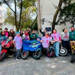 Rodada solidaria de Bajaj a favor de la lucha contra el cáncer de mama