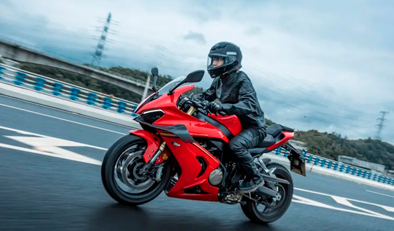 La QJMotor SRK 800 RR estará presente en Expo Moto CDMX