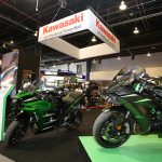 Kawasaki se roba los reflectores en Expo Moto CDMX