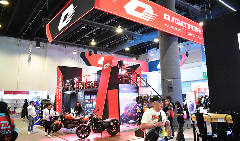 Amilillia Group en Expo Moto CDMX con sus marcas QJMOTOR, TRECK, KOVE y BENDA