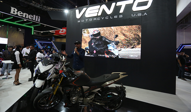 Vento deslumbró en Expo Moto CDMX
