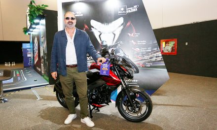 Bajaj deslumbra en Expo Moto con una poderosa línea de lanzamientos