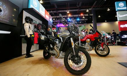 Aprilia destaca en Expo Moto CDMX presentando la nueva SR GT REPLICA 200 y la imponente RSV4 Factory