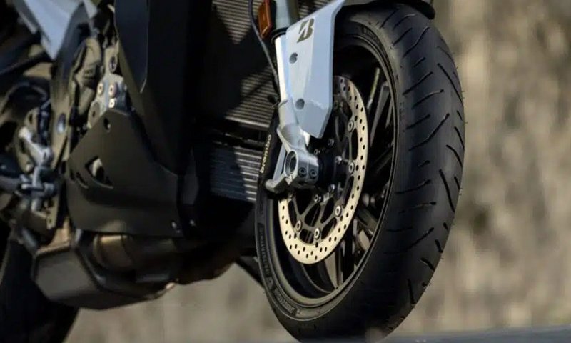 Estrenar seguridad: La decisión clave al comprar una moto usada