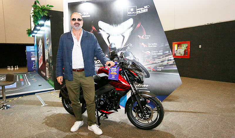 Bajaj deslumbra en Expo Moto con una poderosa línea de lanzamientos