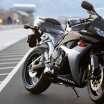 Honda impulsa la seguridad sobre dos ruedas con dirección asistida inteligente