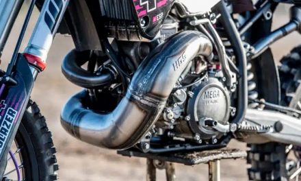 Megalodon 700: Una auténtica excentricidad materializada en una MX de dos tiempos con más de 80 CV de potencia