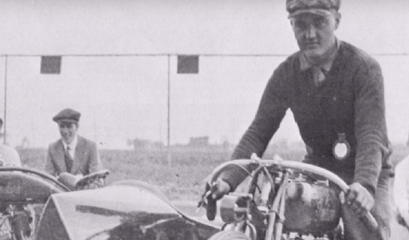 Historia de pioneros que corrían sin límites, ni protección: Carreras primitivas con pilotos sin casco