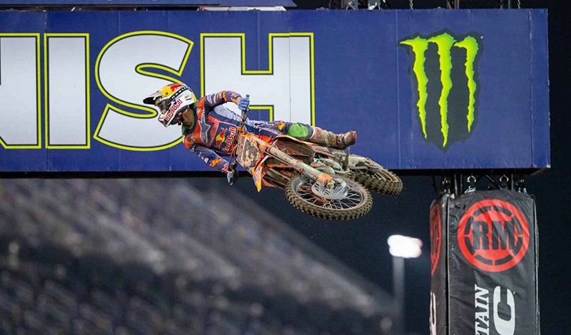 Eli Tomac vuelve a dominar Daytona en el Campeonato AMA Supercross